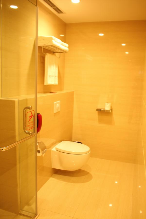 Intercity Hotel Qingdao Eksteriør bilde