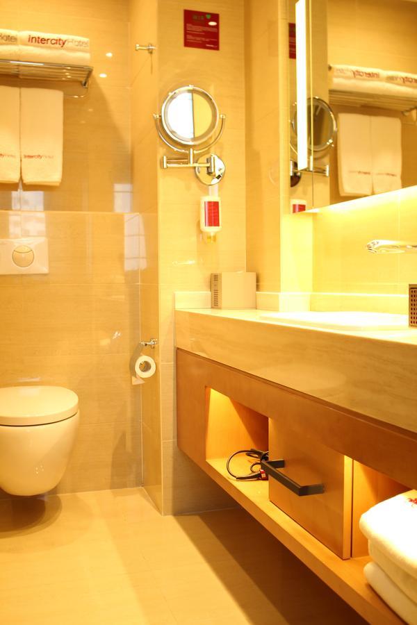 Intercity Hotel Qingdao Eksteriør bilde