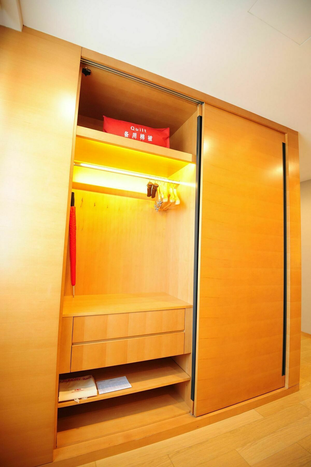 Intercity Hotel Qingdao Eksteriør bilde